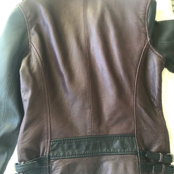 SOLD - Picture 3 of 6